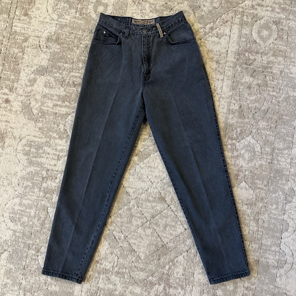 Vintage Levi’s 900 High-Waisted Jeans